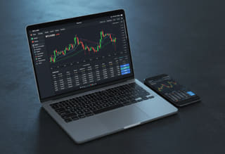 Pantau aktivitas — riwayat trading dan performa dana dapat dilihat secara menyeluruh